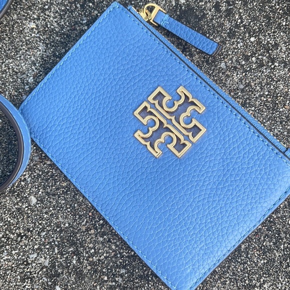 Brand new Tory Burch tote & wallet set - Picture 4 of 13